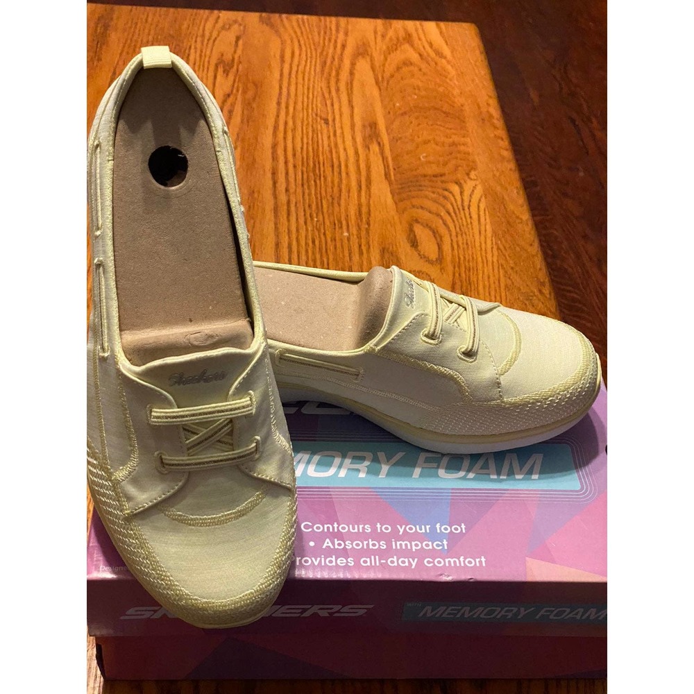 sketchers walking shoes